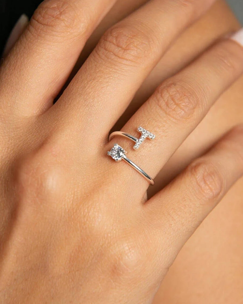Elin | Öppen zirkonia-ring med initialer