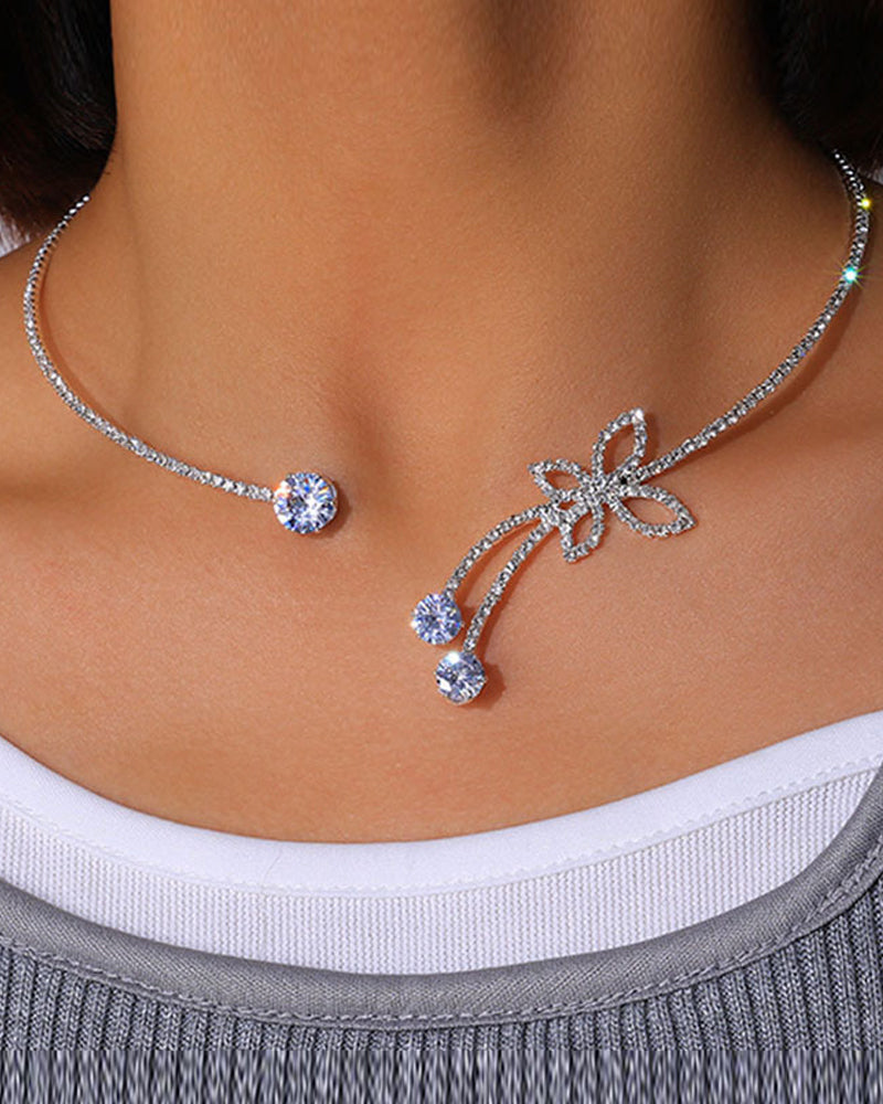 Elin | Halsband med fjäril