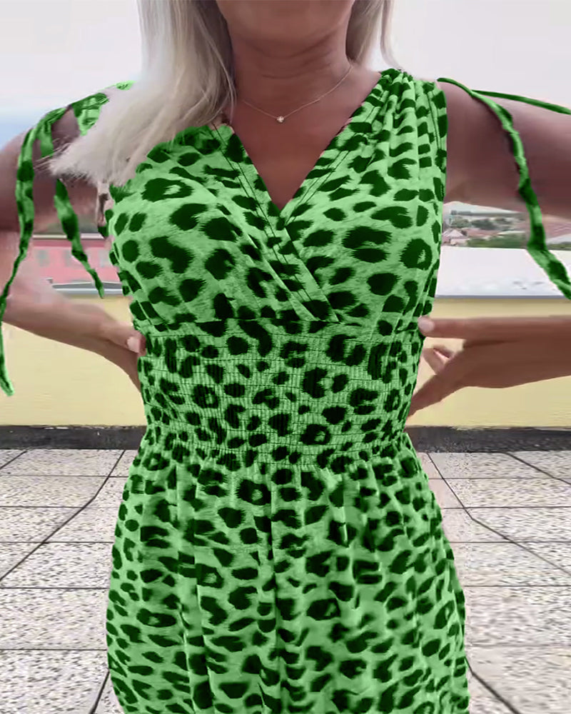 Elin | Ärmlös Klänning Med Leopardtryck