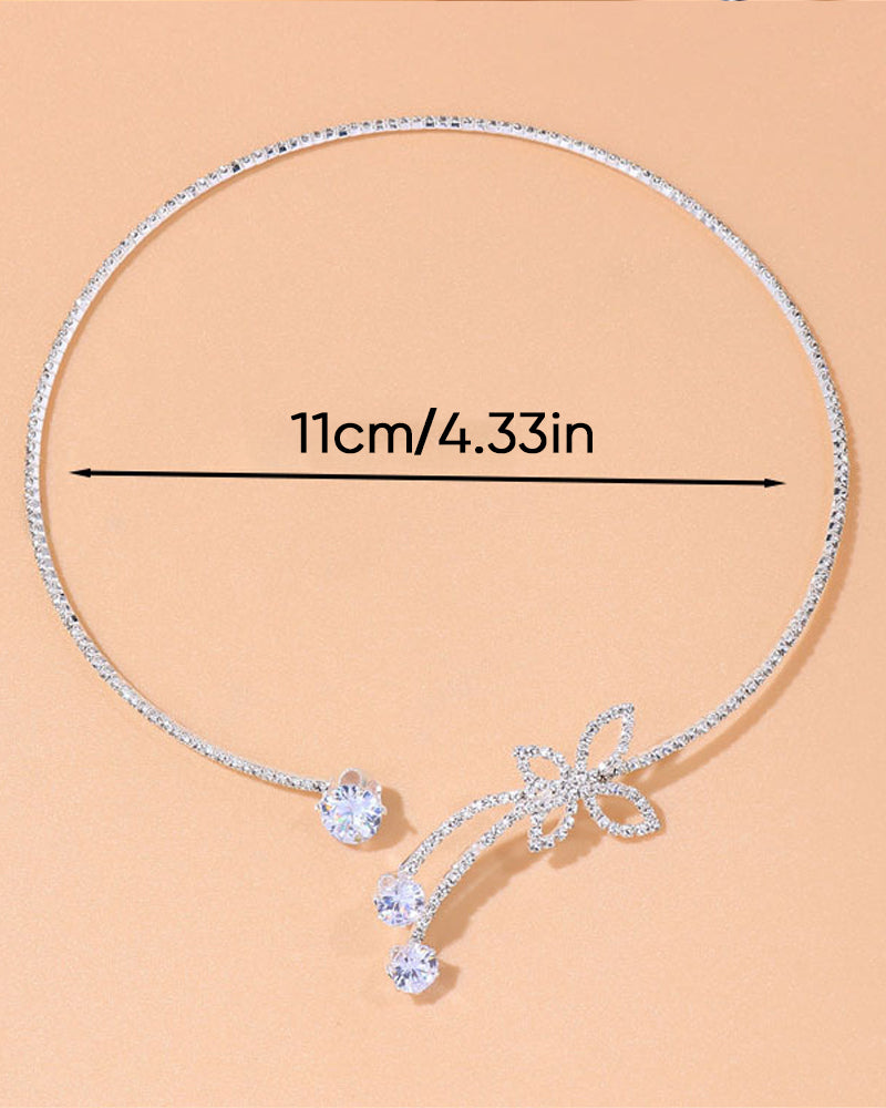 Elin | Halsband med fjäril