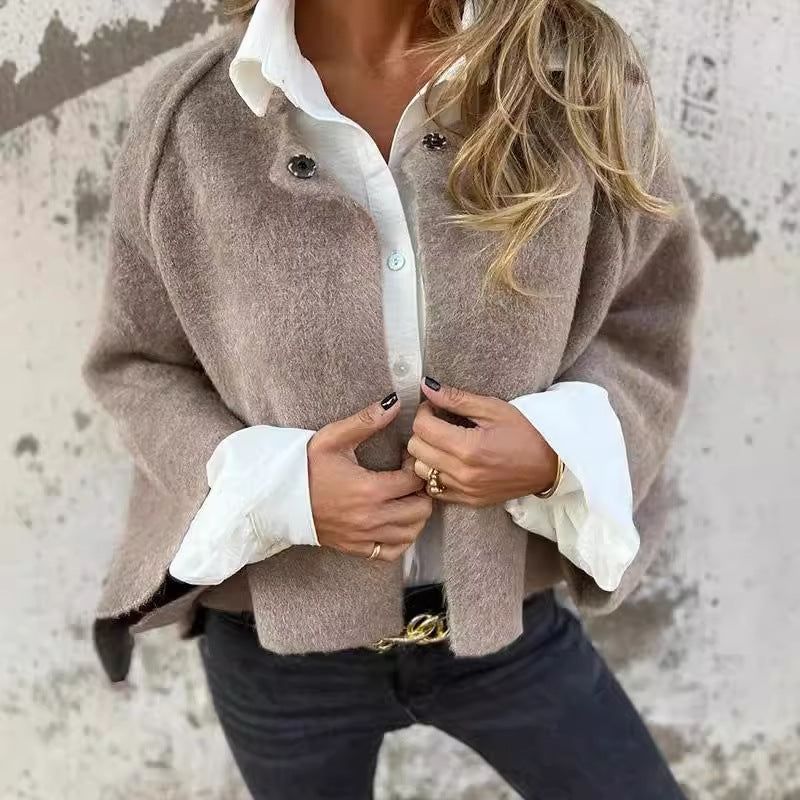 Elin | Kort jacka med elegant utställda ärmar